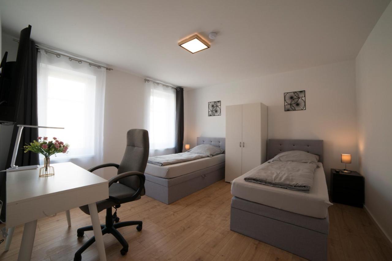 Schoene Grosse Ferienwohnung 79M2 Und 2 Baeder, Zentrumnah, 2Og إرفورت المظهر الخارجي الصورة