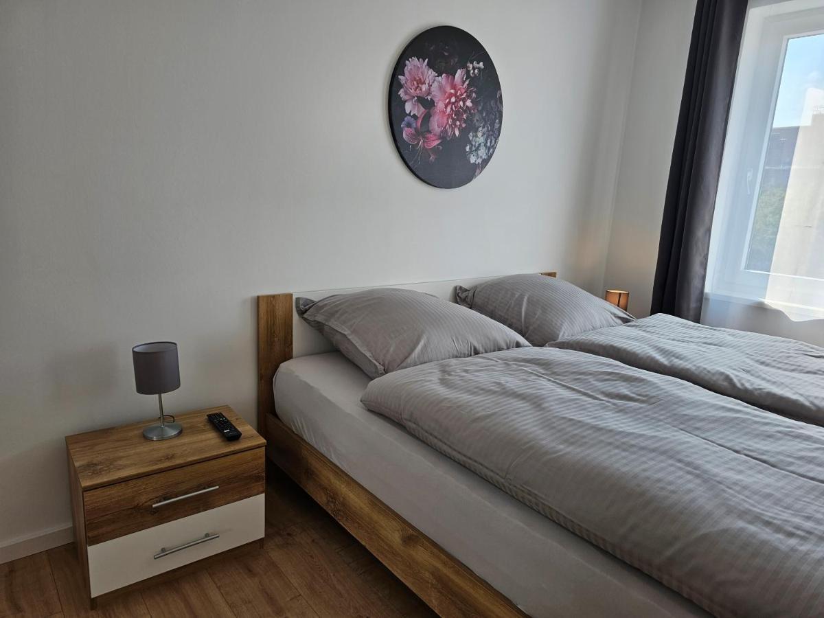 Schoene Grosse Ferienwohnung 79M2 Und 2 Baeder, Zentrumnah, 2Og إرفورت المظهر الخارجي الصورة